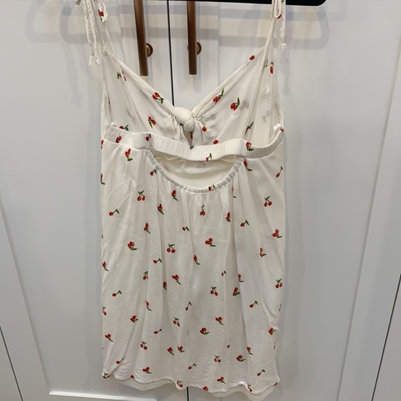 Cherry dress - Picture 2 of 2